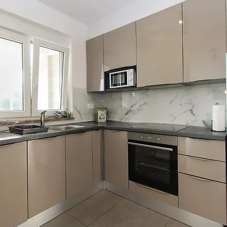House Mara 2421 Vakantiehuis *